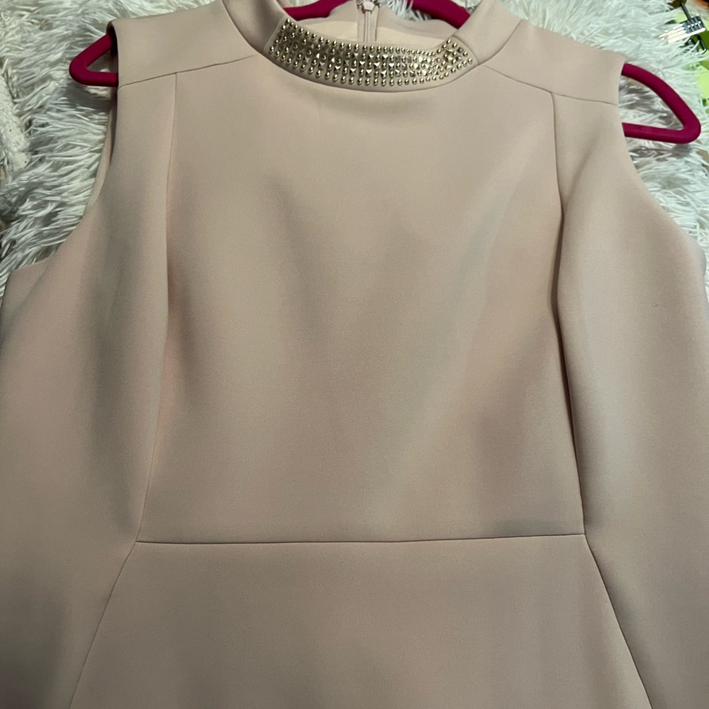 Beautiful blossom dress by Calvin Klein - Picture 10 of 12